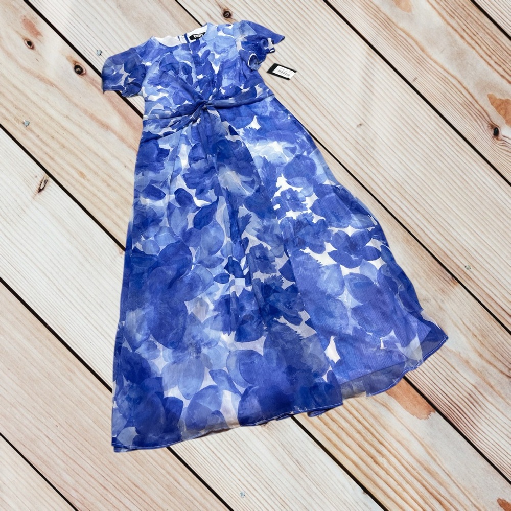 NWT DKNY size 6 blue/white printed flutter sleeve midi dress - Picture 2 of 13